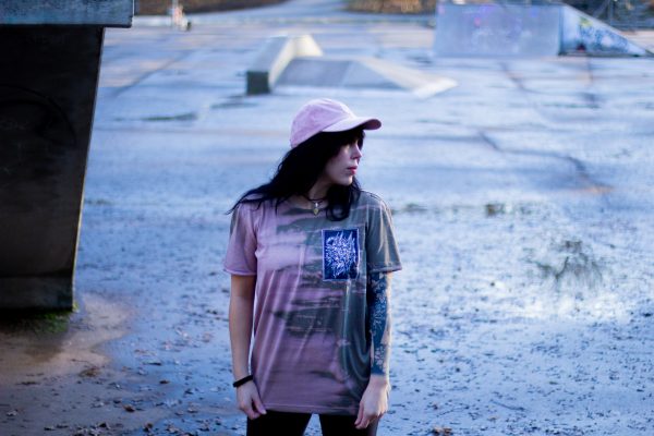Pretty Slow X Stone Ore Artwork // Devlish // Unisex T-Shirt Größe XXL