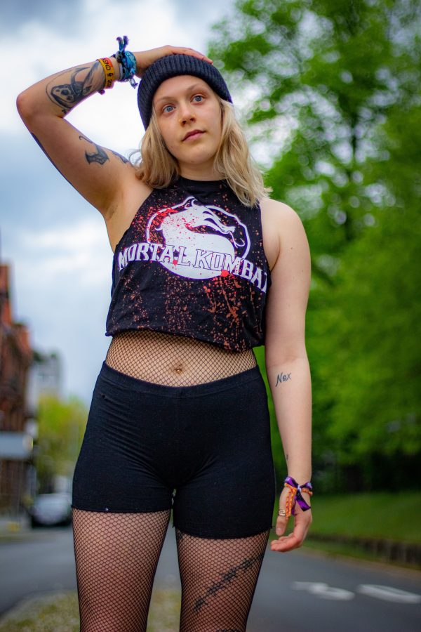 Mortal Kombat upcycled crop Shirt mit Bandeau